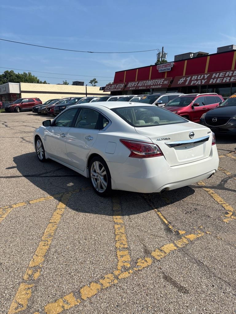 Nissan Altima 3.5 SL 2013