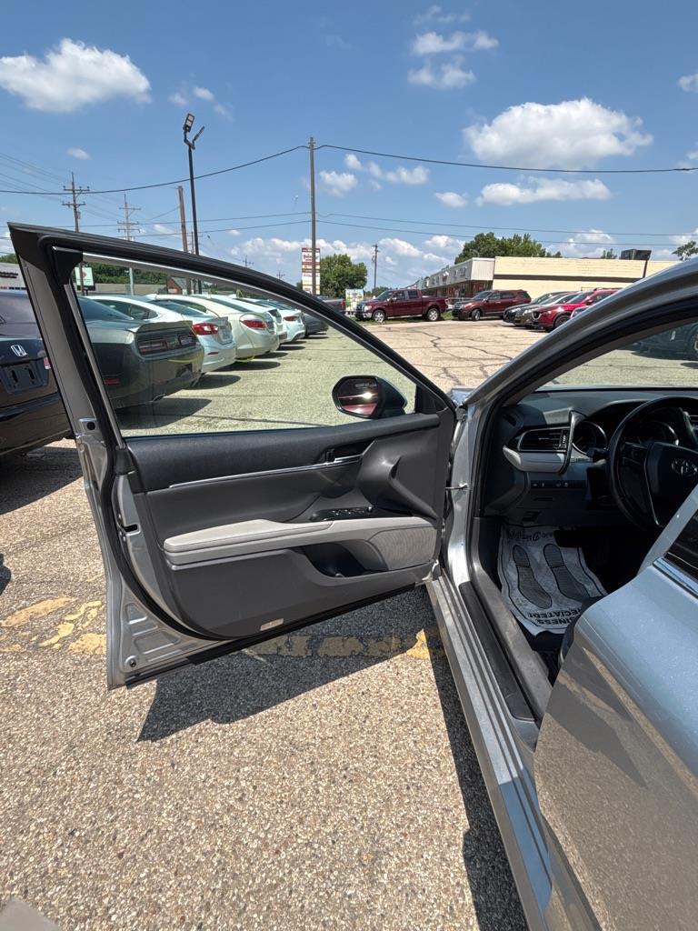 Toyota Camry L 2019