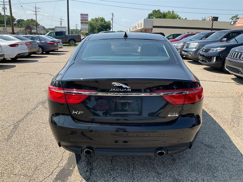 Jaguar XF-Series 25t Prestige AWD 2020