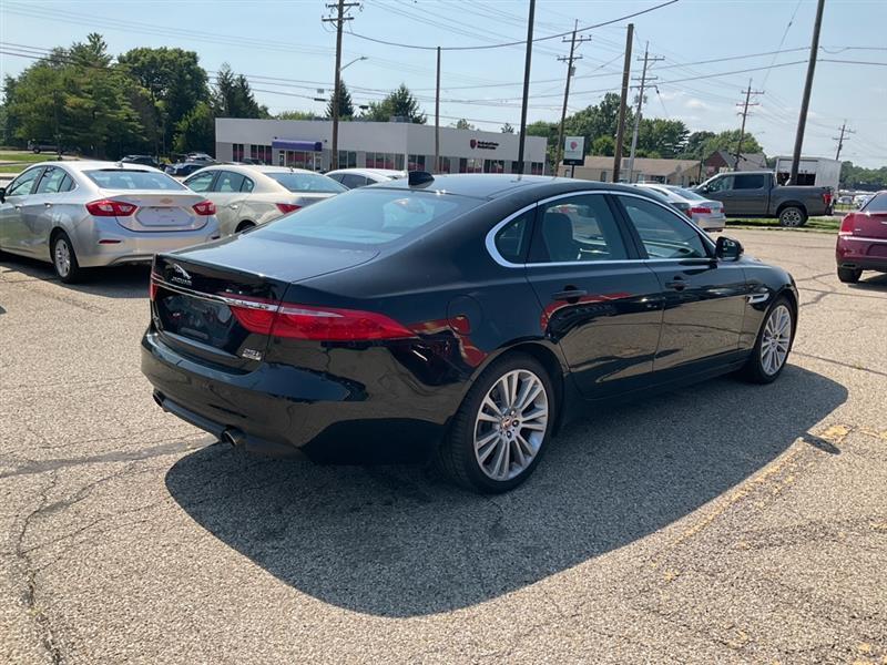 Jaguar XF-Series 25t Prestige AWD 2020