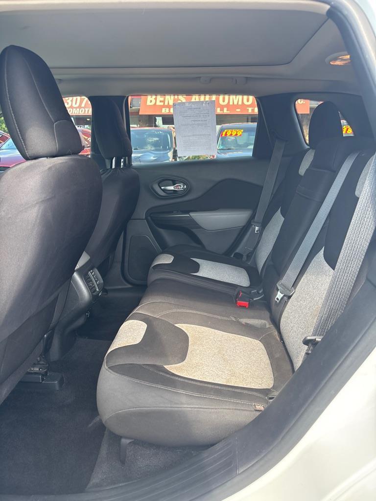 Jeep Cherokee Latitude 4WD 2014