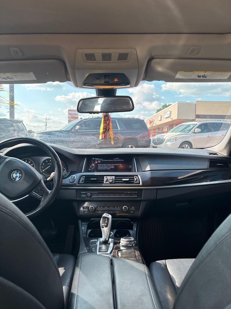 BMW 5-Series 535i xDrive 2015