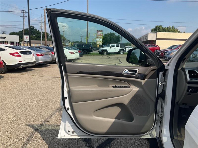Jeep Grand Cherokee Laredo 4WD 2013