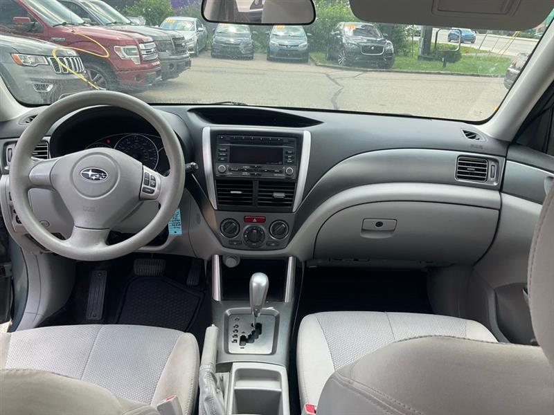 Subaru Forester 2.5X Touring 2011