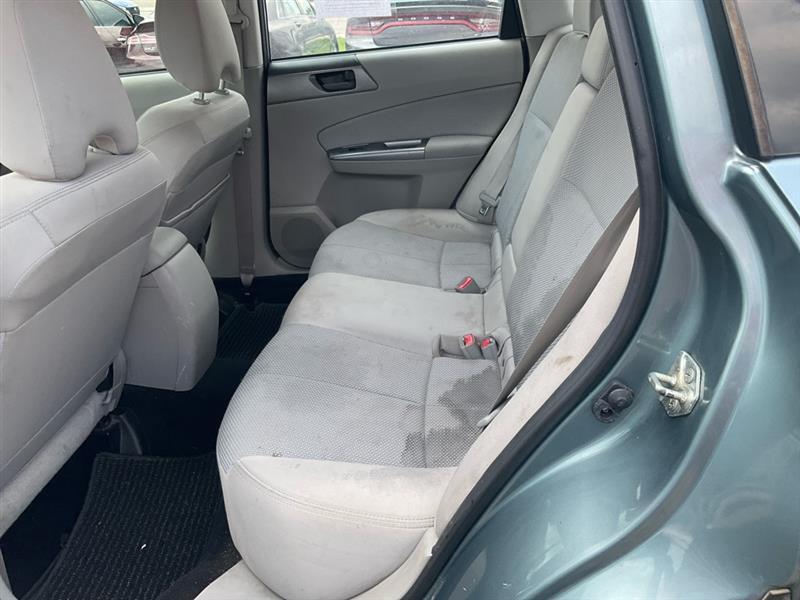 Subaru Forester 2.5X Touring 2011