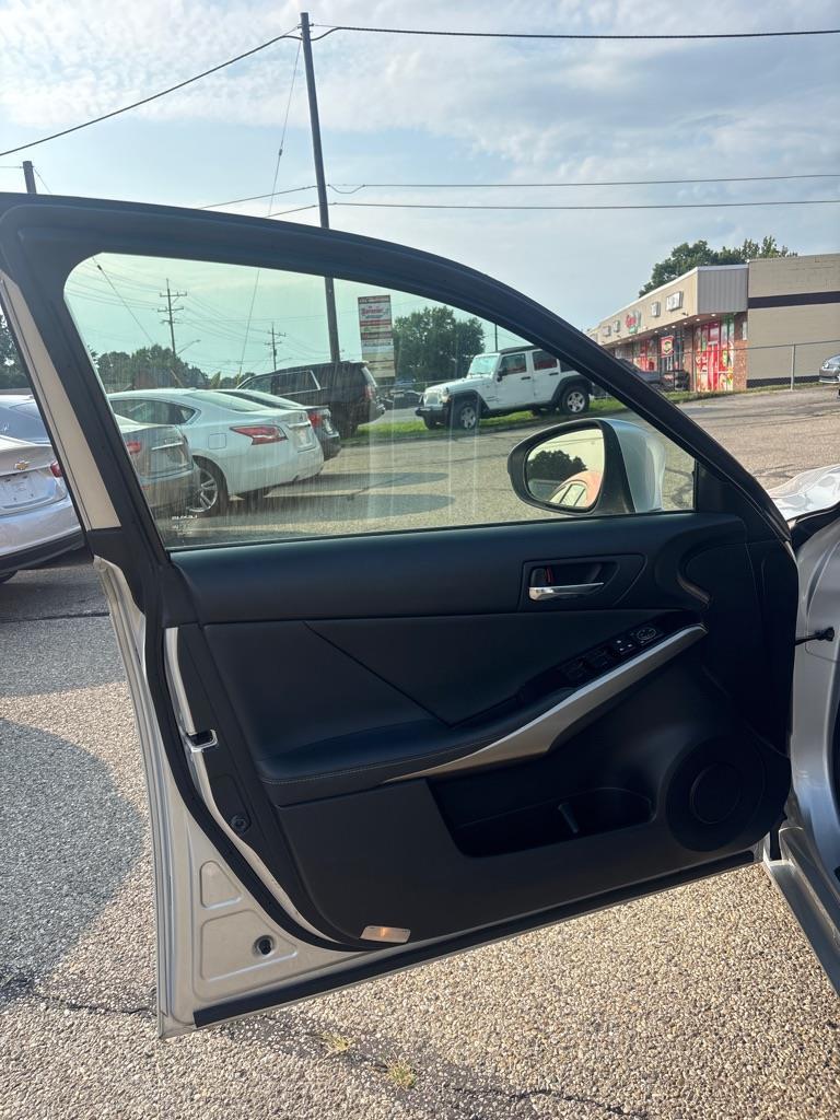 Lexus IS 250 AWD 2015