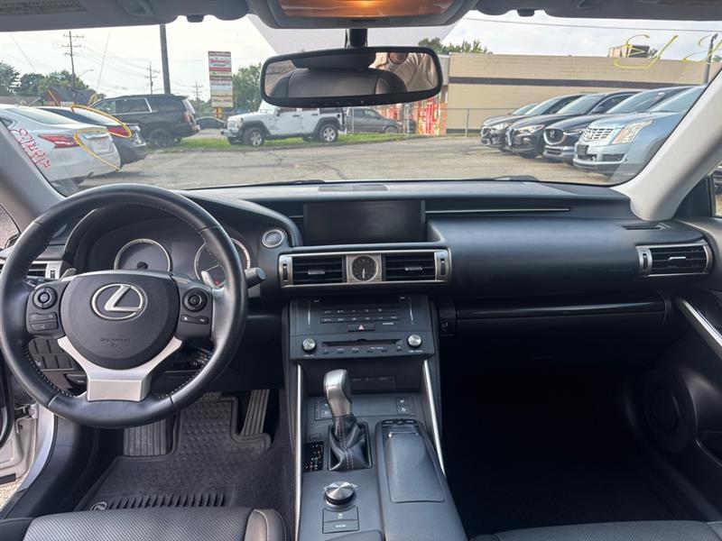 Lexus IS 250 AWD 2015