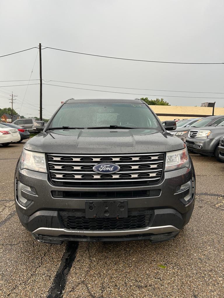 Ford Explorer XLT FWD 2016