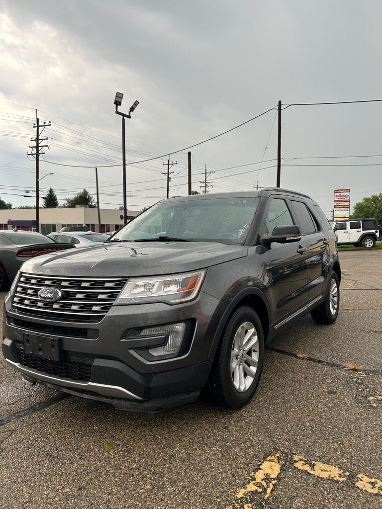 Ford Explorer XLT FWD 2016