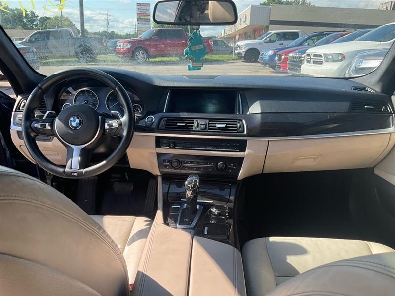 BMW 5-Series 528i xDrive 2016