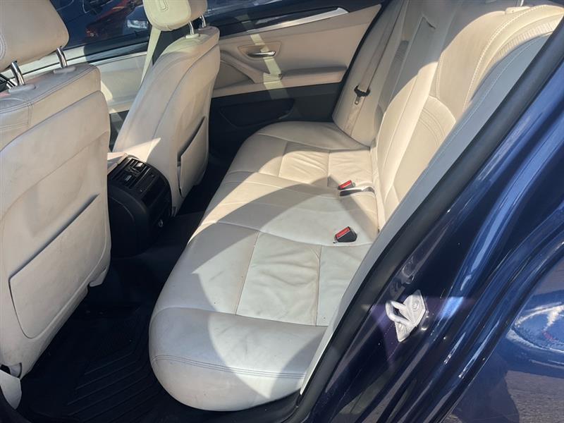 BMW 5-Series 528i xDrive 2016