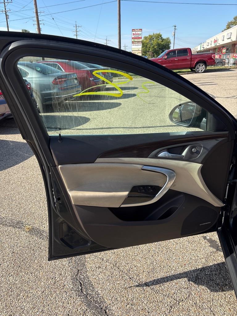 Buick Regal CXL Turbo - 4XT 2011
