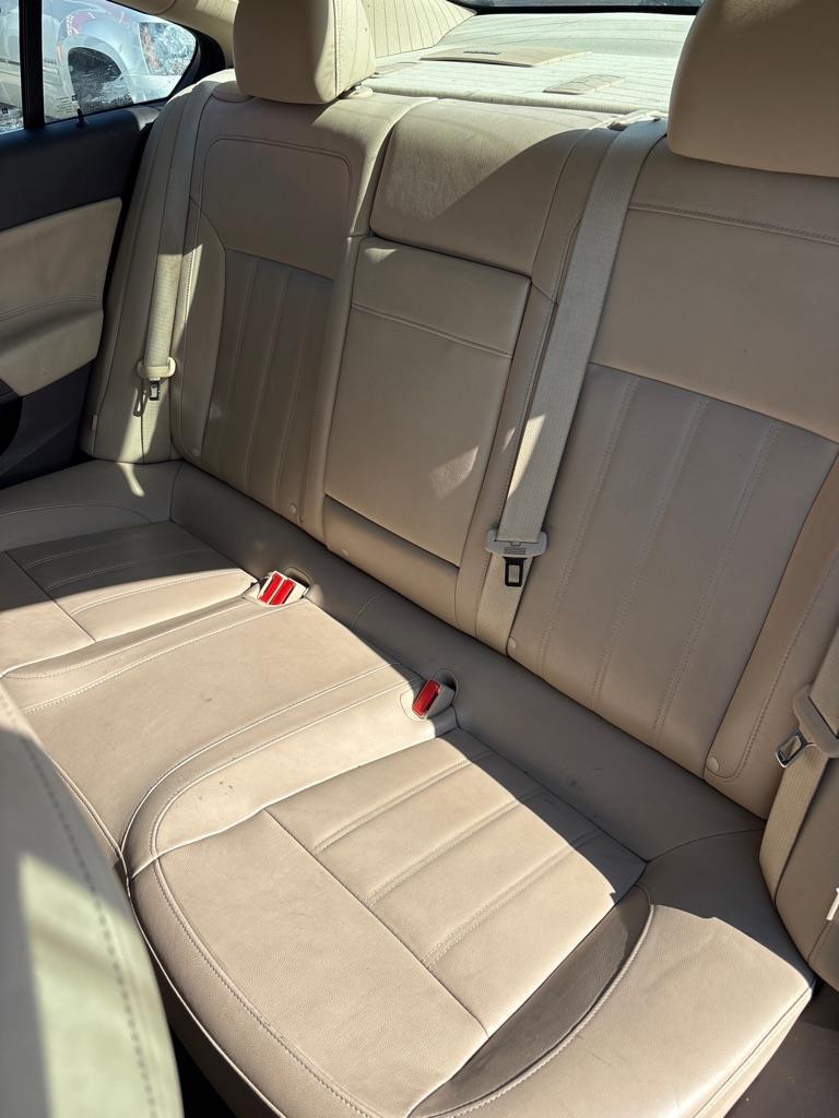 Buick Regal CXL Turbo - 4XT 2011