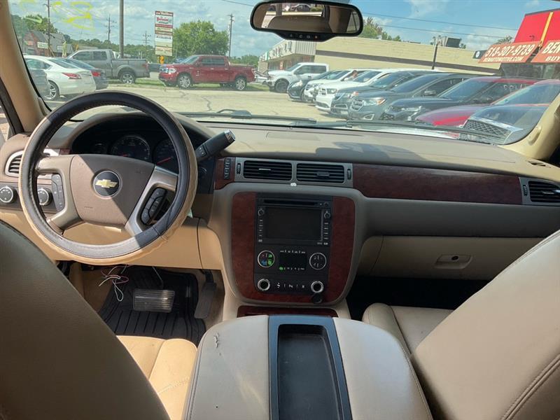 Chevrolet Tahoe LTZ 4WD 2010