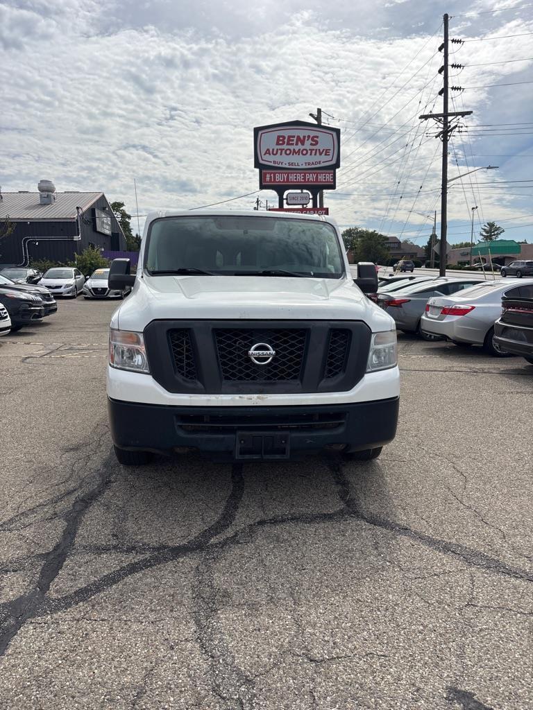 Nissan NV Cargo 3500 HD S High Roof 2012