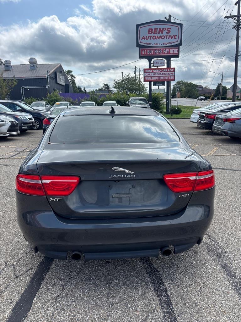 Jaguar XE 25t Prestige 2017