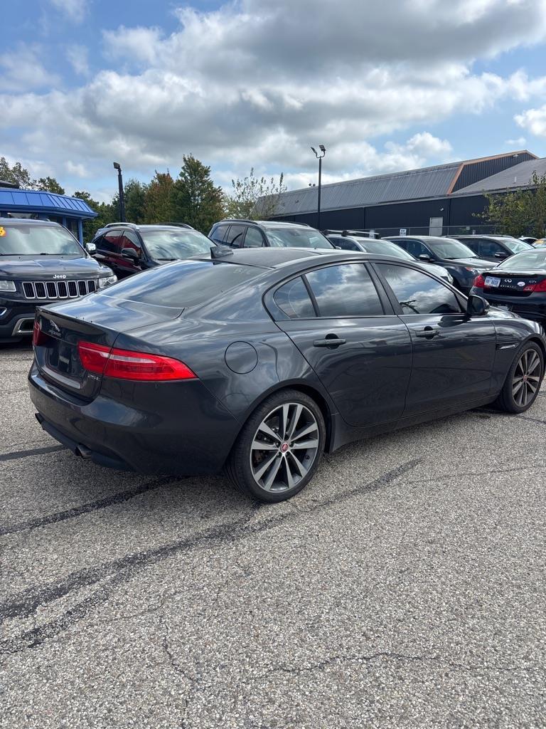 Jaguar XE 25t Prestige 2017