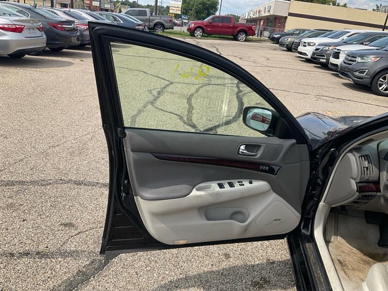 Infiniti G Sedan 37x AWD 2013