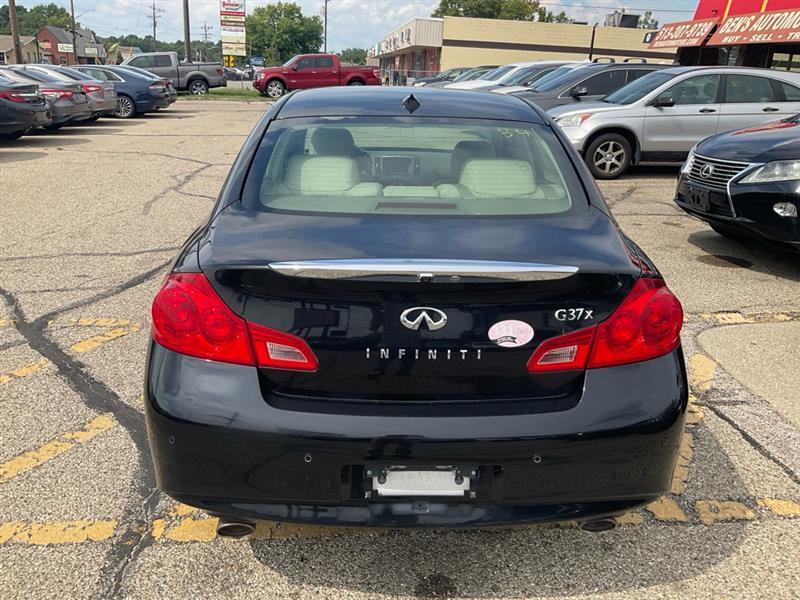 Infiniti G Sedan 37x AWD 2013