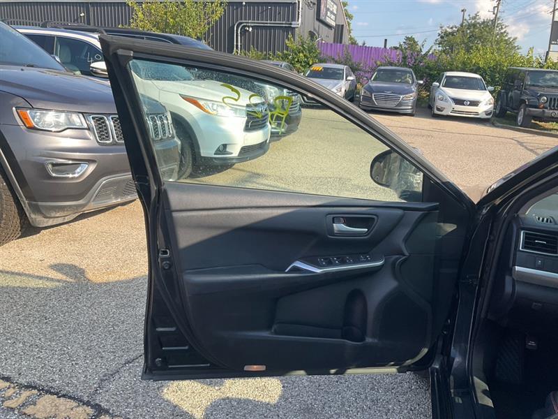 Toyota Camry LE 2017