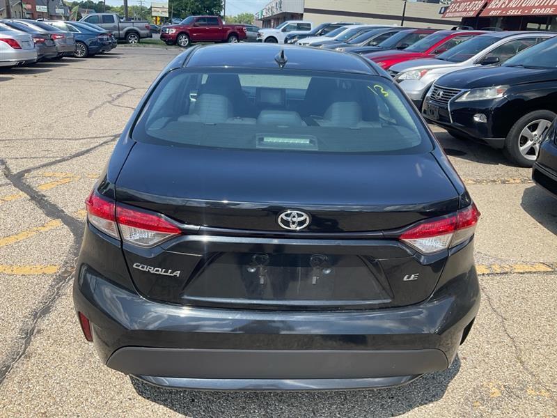 Toyota Corolla LE 2021