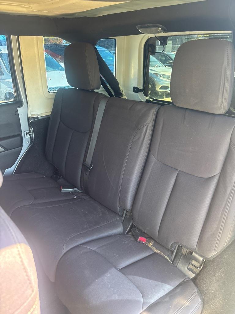 Jeep Wrangler Unlimited Sport 4WD 2013