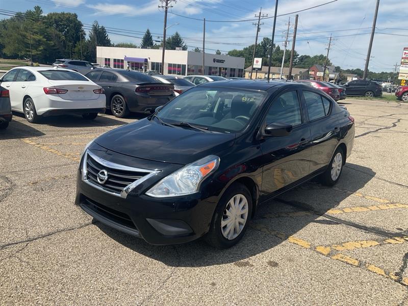 Nissan Versa 1.6 S 5M 2016