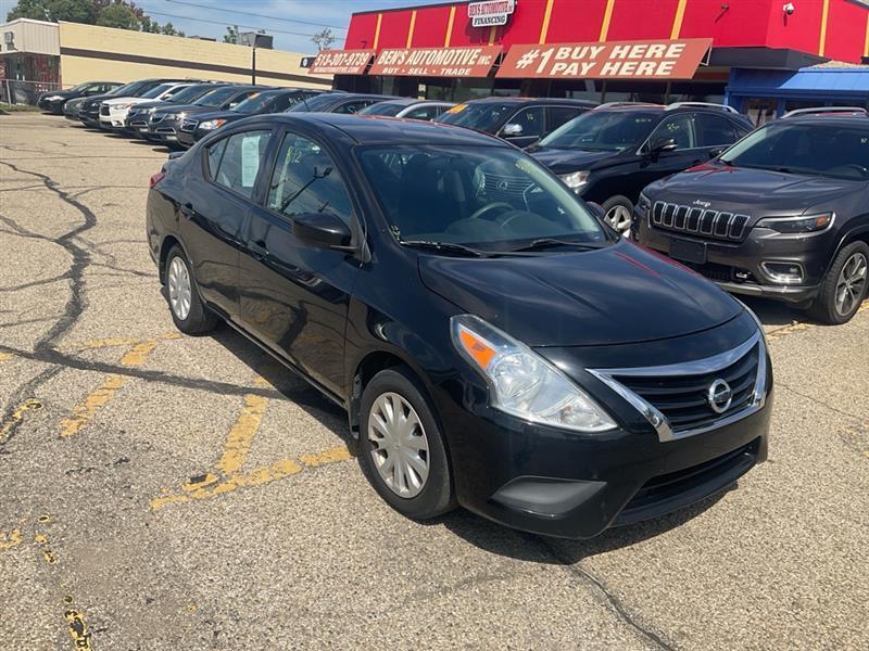 Nissan Versa 1.6 S 5M 2016