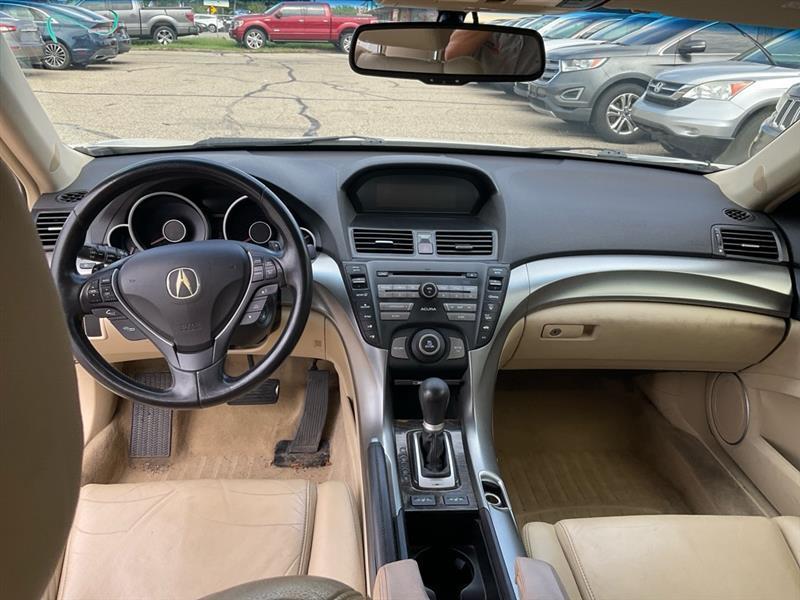 Acura TL 5-Speed AT 2010