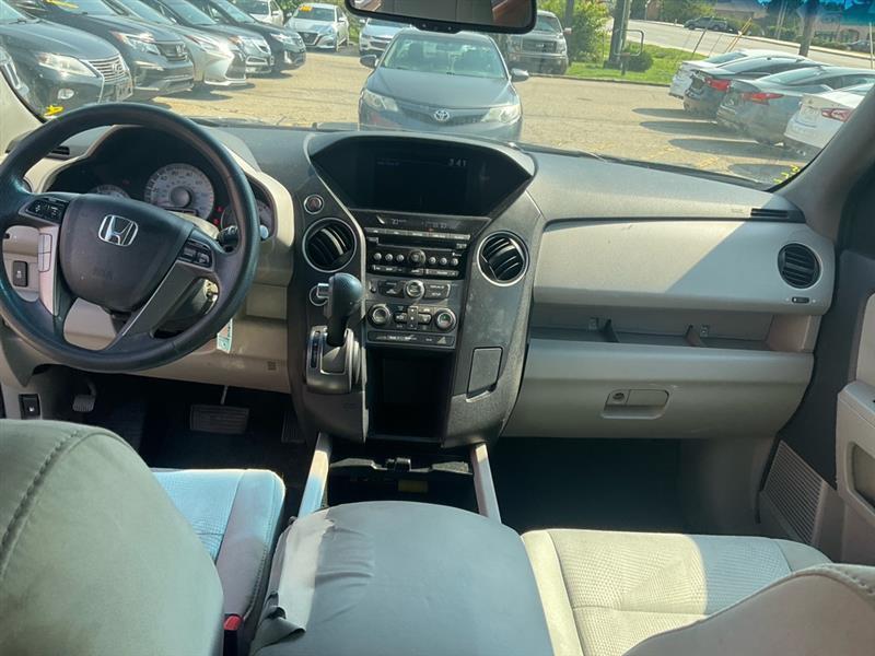 Honda Pilot LX 4WD 5-Spd AT 2015