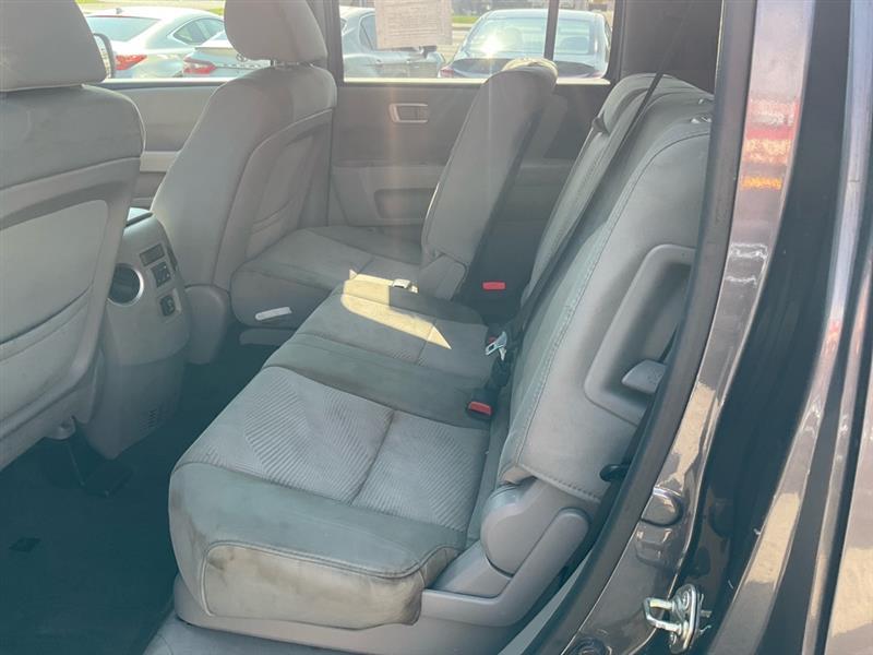 Honda Pilot LX 4WD 5-Spd AT 2015