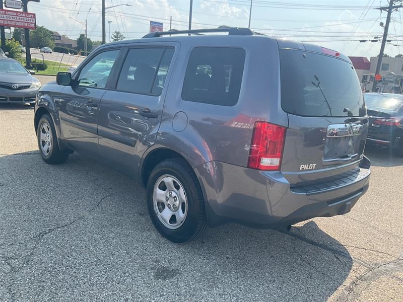 Honda Pilot LX 4WD 5-Spd AT 2015