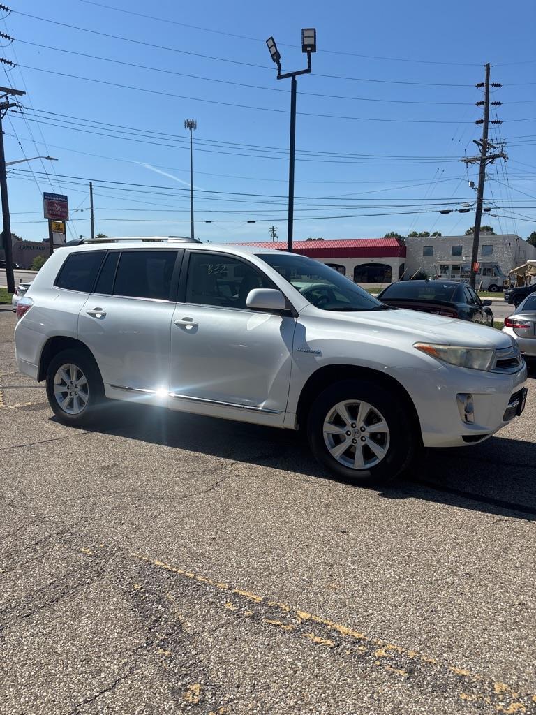 Toyota Highlander Hybrid 4WD 2012