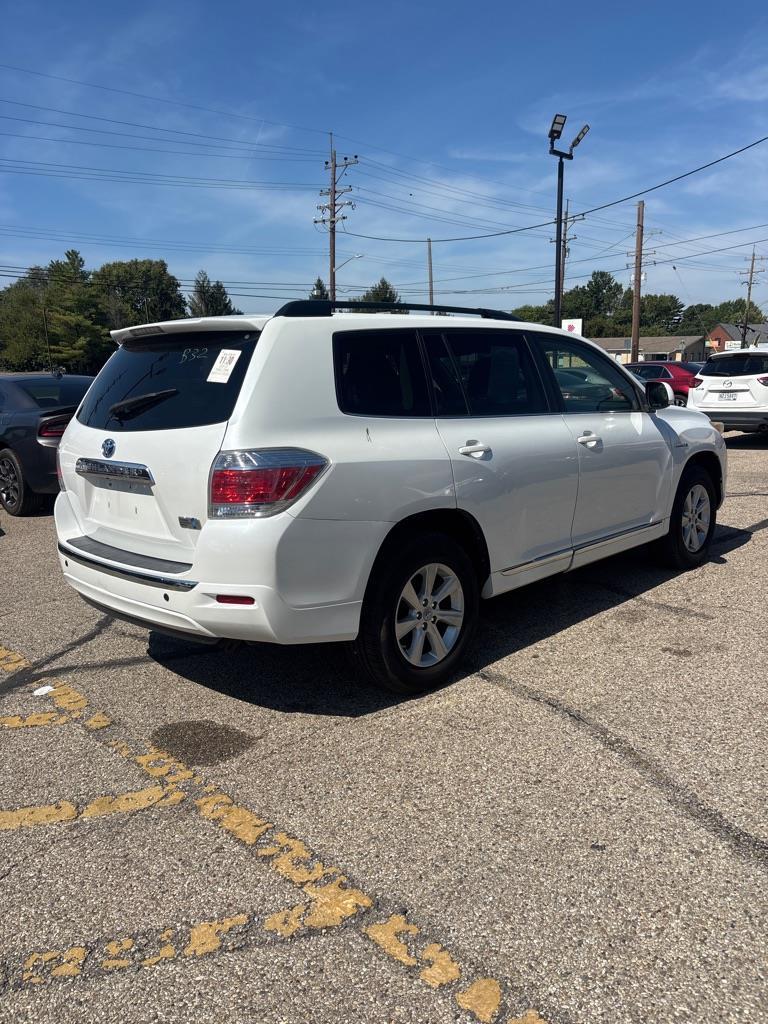 Toyota Highlander Hybrid 4WD 2012