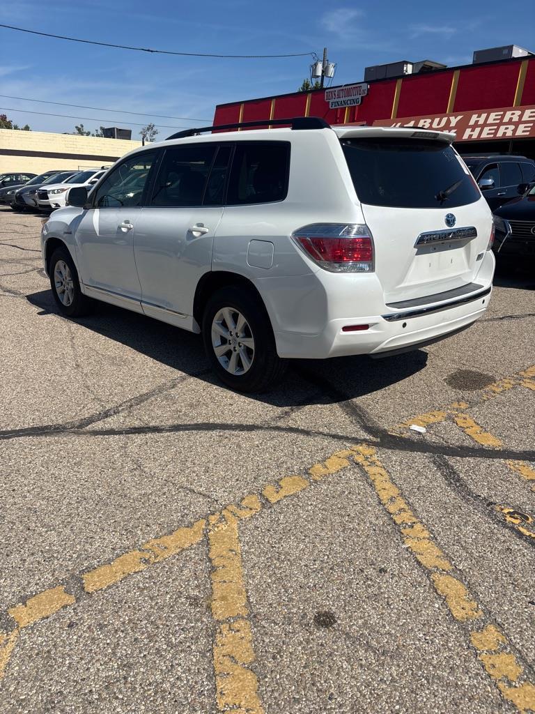 Toyota Highlander Hybrid 4WD 2012