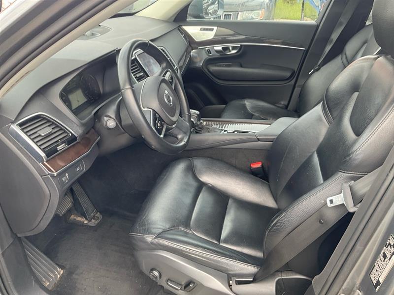 Volvo XC90 T6 Momentum AWD 2016