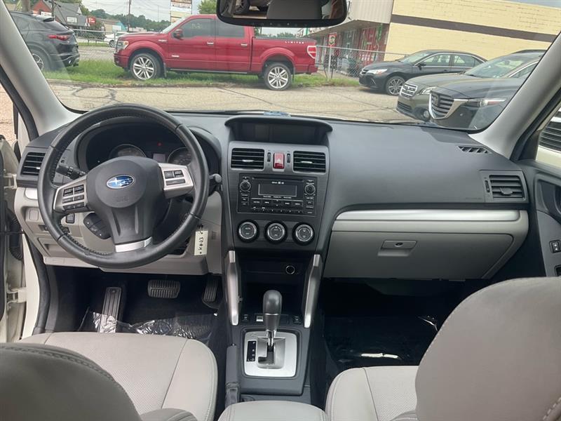 Subaru Forester 2.5i Limited 2015
