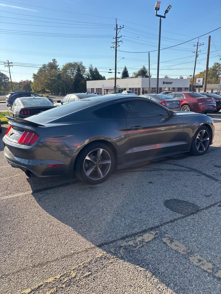 Ford Mustang V6 Coupe 2015