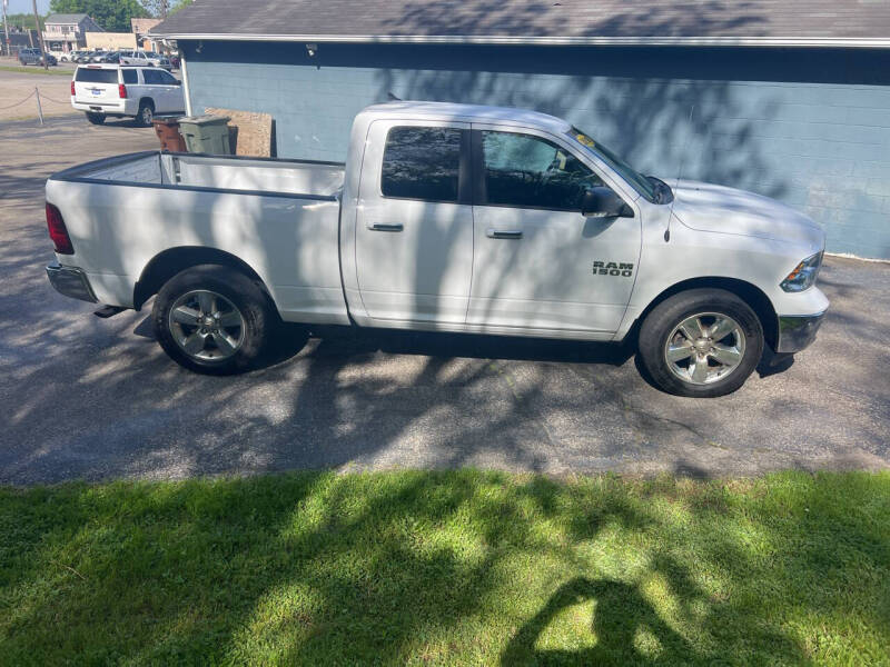 RAM 1500 Big Horn 4x4 Quad Cab 6'4" Box 2018