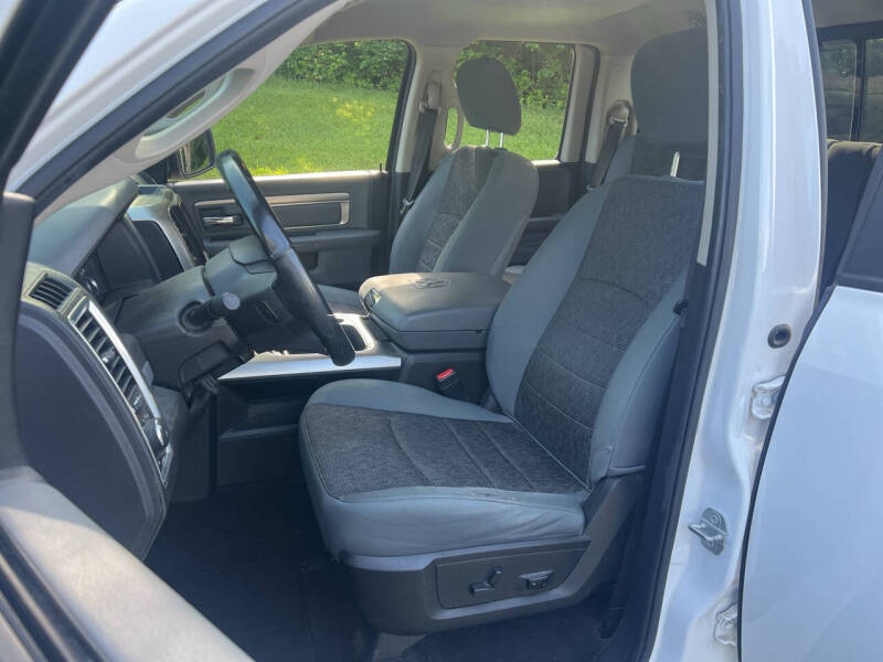 RAM 1500 Big Horn 4x4 Quad Cab 6'4" Box 2018