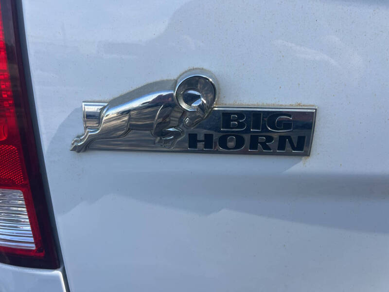 RAM 1500 Big Horn 4x4 Quad Cab 6'4" Box 2018