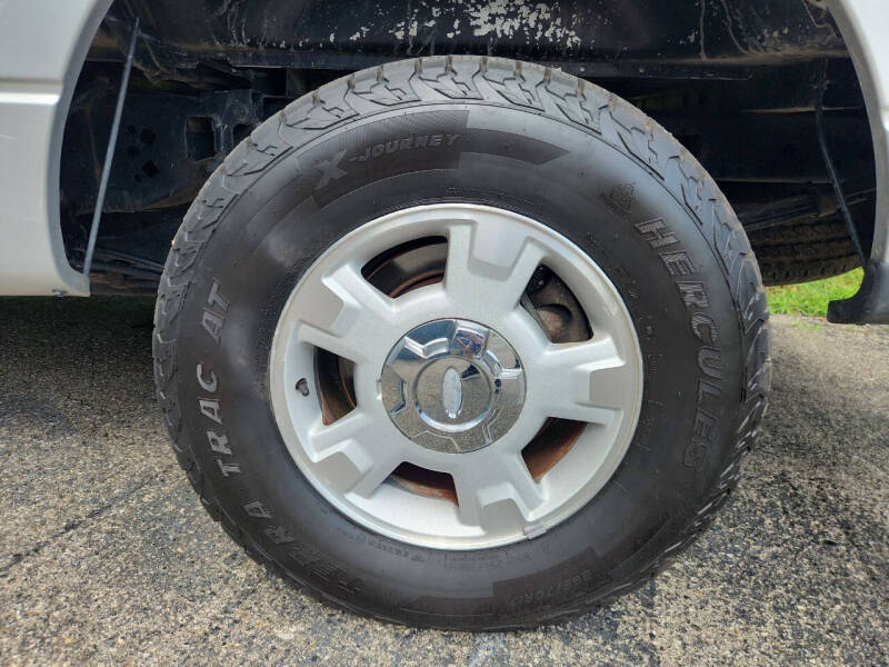 Ford F-150 2WD SuperCab 145" XL 2012