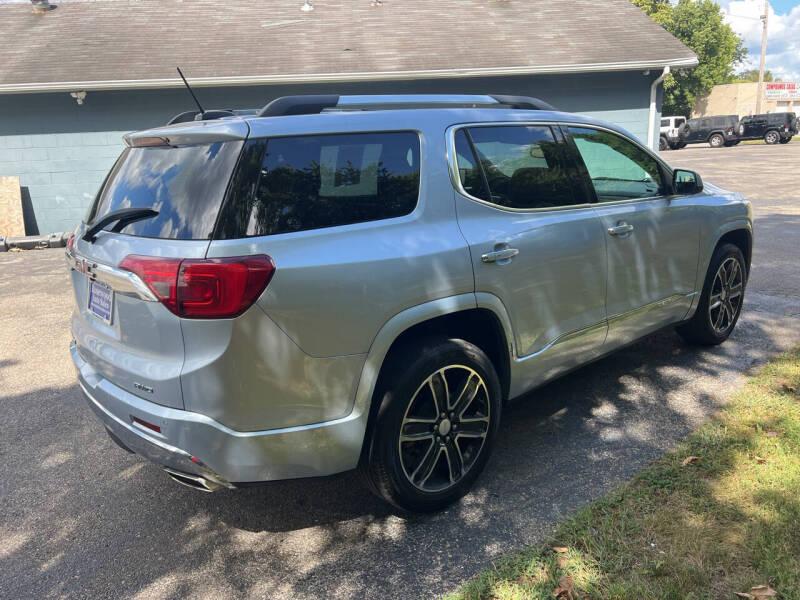 GMC Acadia AWD 4dr Denali 2017