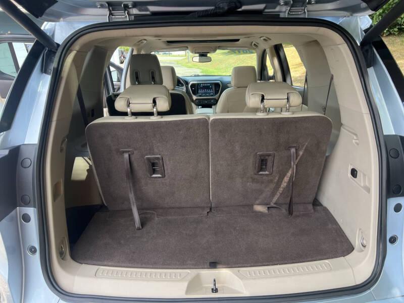 GMC Acadia AWD 4dr Denali 2017