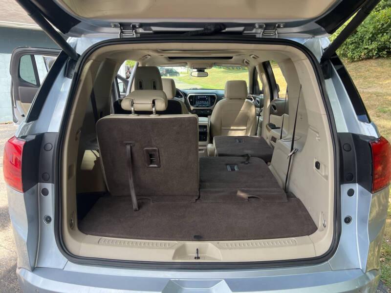 GMC Acadia AWD 4dr Denali 2017