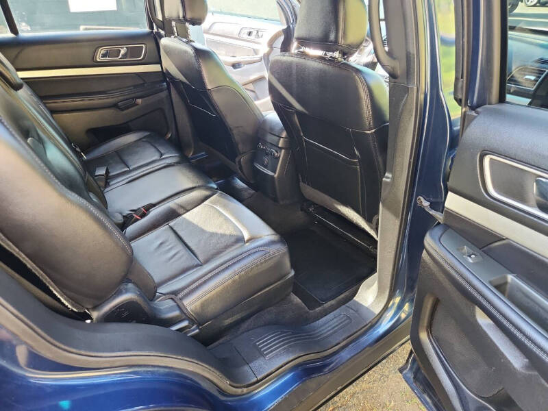 Ford Explorer XLT 4WD 2017