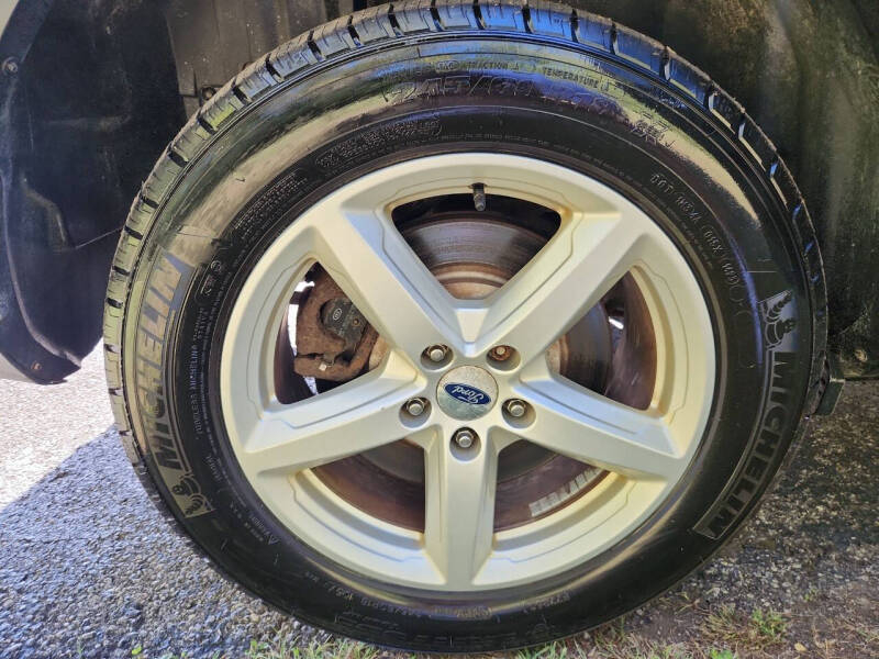 Ford Explorer XLT 4WD 2017