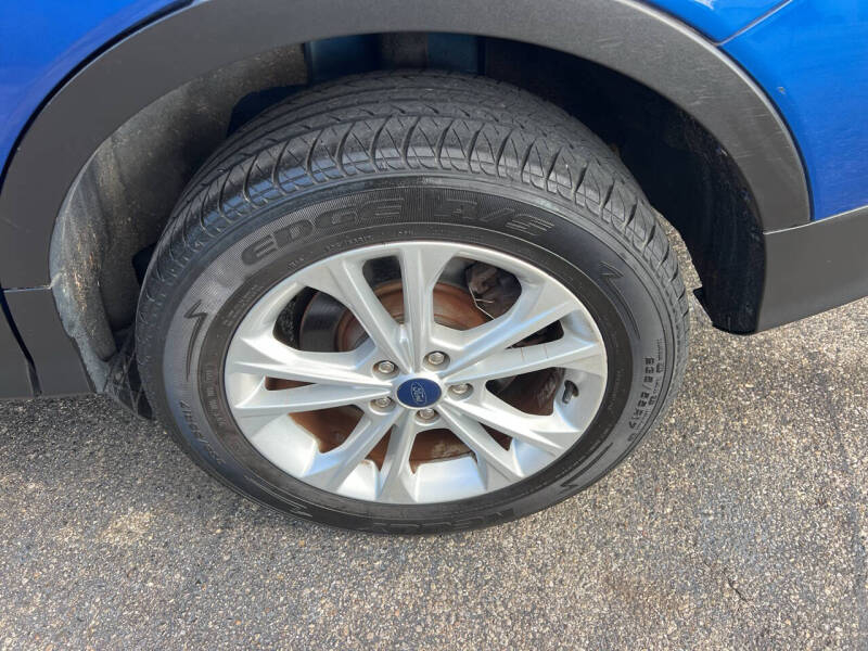 Ford Escape SEL 4WD 2018