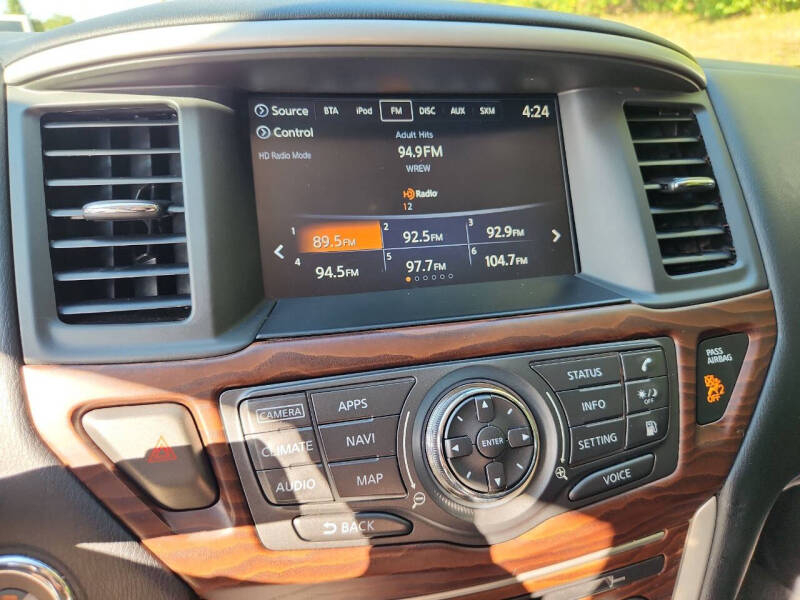 Nissan Pathfinder FWD Platinum 2019