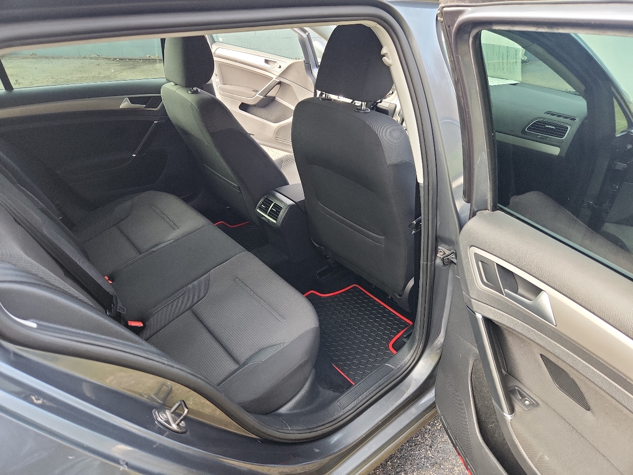 Volkswagen Golf SportWagen 1.8T S Auto 4MOTION 2017